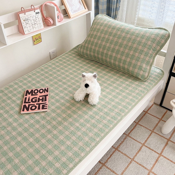 91家纺网 家纺一手货源 找家纺 沐纯家居 2024新款开学季（A类全棉水洗棉，棉加绒）床盖三件套  田园绿