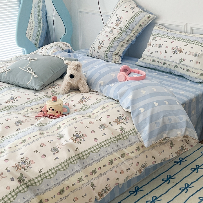 91家纺网 家纺一手货源 找家纺 2024新款13070跑量款全棉四件套--小清新系列 兔兔的草莓园