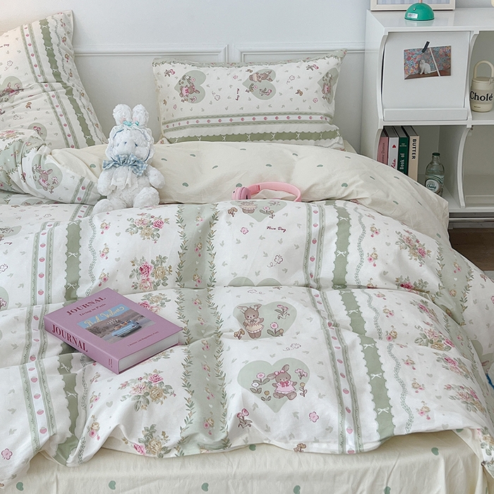 91家纺网 家纺一手货源 找家纺 2024新款13070跑量款全棉四件套--小清新系列 爱心花园兔