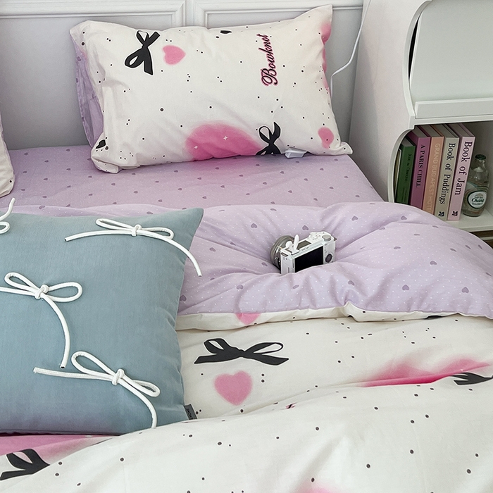 91家纺网 家纺一手货源 找家纺 2024新款13070跑量款全棉四件套--小清新系列 泼墨爱心蝴蝶结