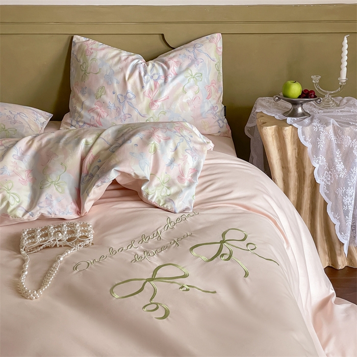 91家纺网 家纺一手货源 找家纺 圆岛家纺 2024新款全棉印花蝴蝶结刺绣四件套 蝴蝶结粉