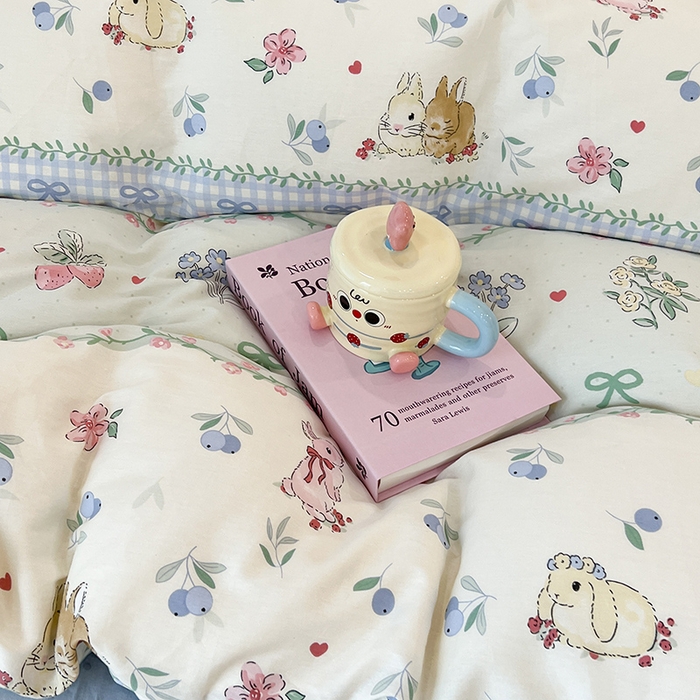 91家纺网 家纺一手货源 找家纺 2024新款13070跑量款全棉四件套--小清新系列 蓝莓小兔