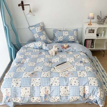 91家纺网 家纺一手货源 找家纺 2024新款13070跑量款全棉四件套--卡通系列 拼接格子兔