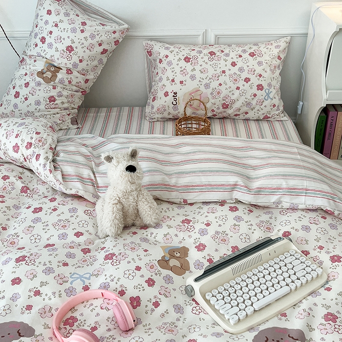 91家纺网 家纺一手货源 找家纺 2024新款13070跑量款全棉四件套--小清新系列 花花熊兔