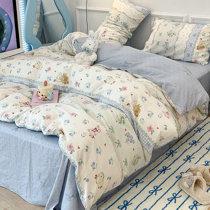 91家纺网 家纺一手货源 找家纺 2024新款13070跑量款全棉四件套--小清新系列 蓝莓小兔