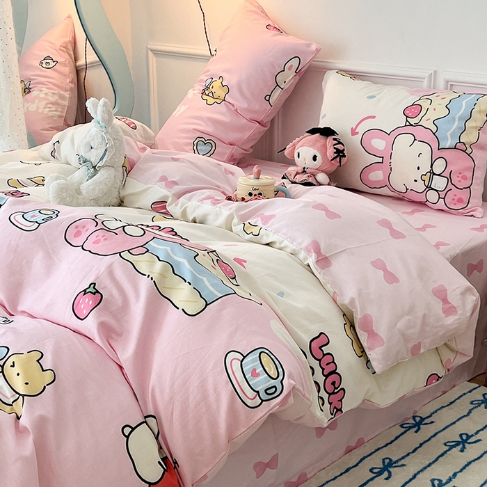91家纺网 家纺一手货源 找家纺 2024新款13070跑量款全棉四件套--卡通系列 蛋糕樱桃兔