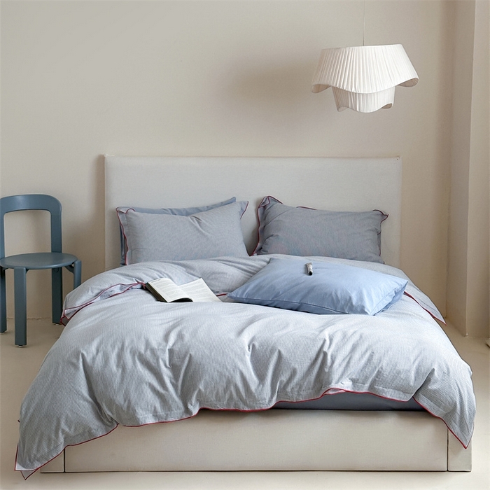 91家纺网 家纺一手货源 找家纺 梦享生活家居 2024新款密拷边水洗棉细条纹四件套 密拷边蓝细条