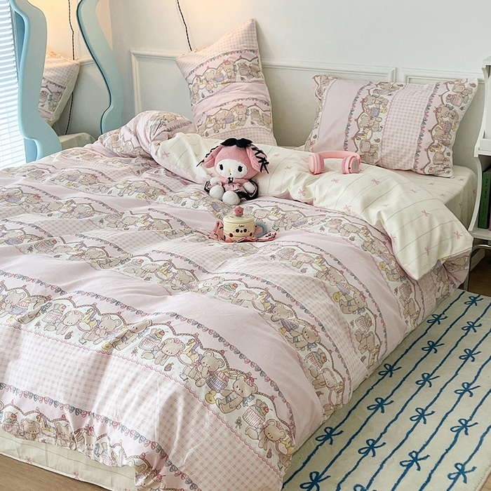 91家纺网 家纺一手货源 找家纺 2024新款13070跑量款全棉四件套--洛丽塔系列 甜品小熊