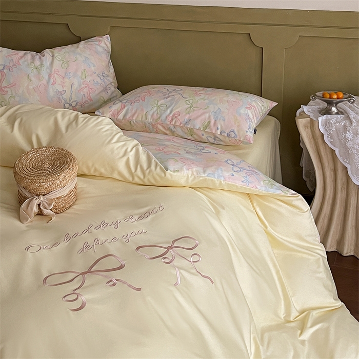 91家纺网 家纺一手货源 找家纺 圆岛家纺 2024新款全棉印花蝴蝶结刺绣四件套 蝴蝶结黄