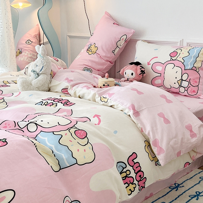 91家纺网 家纺一手货源 找家纺 2024新款13070跑量款全棉四件套--卡通系列 蛋糕樱桃兔