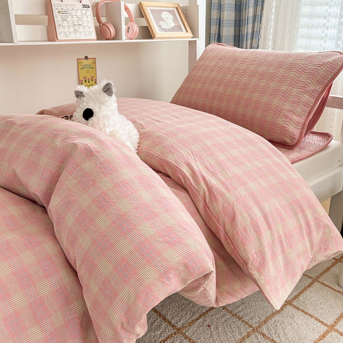 91家纺网 家纺一手货源 找家纺 沐纯家居 2024新款开学季（A类全棉水洗棉，棉加绒）床盖三件套  田园粉