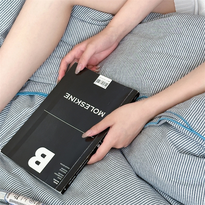 91家纺网 家纺一手货源 找家纺 （总）梦享生活家居 2024新款密拷边水洗棉细条纹四件套