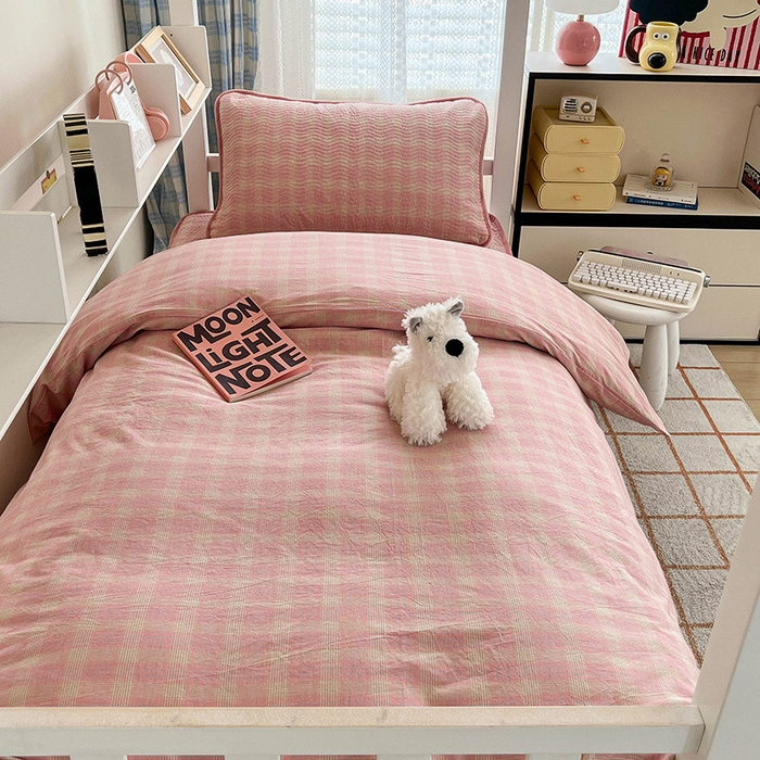 91家纺网 家纺一手货源 找家纺 沐纯家居 2024新款开学季（A类全棉水洗棉，棉加绒）床盖三件套  田园粉