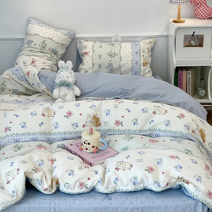 91家纺网 家纺一手货源 找家纺 2024新款13070跑量款全棉四件套--小清新系列 蓝莓小兔