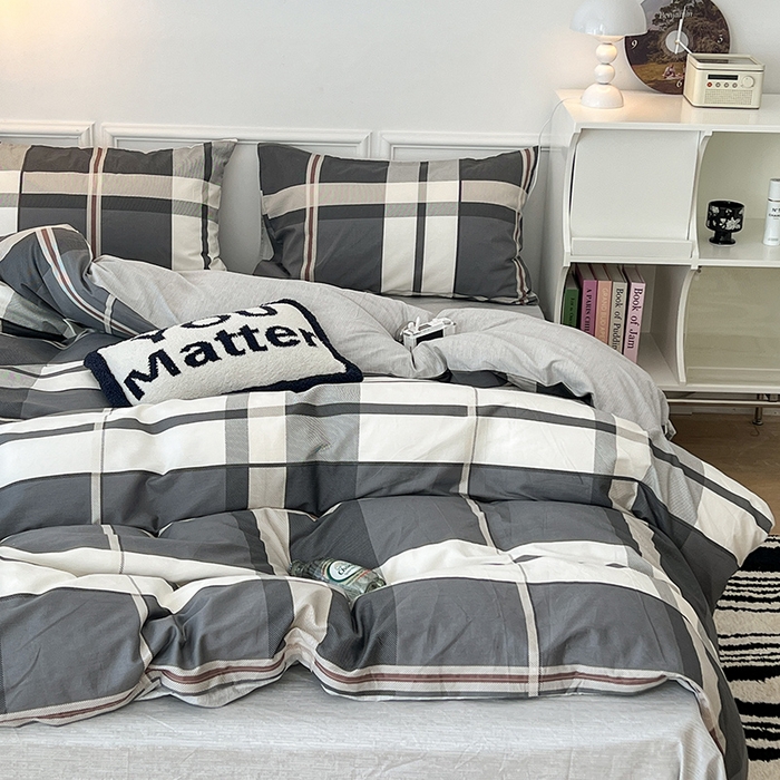 91家纺网 家纺一手货源 找家纺 2024新款13070跑量款全棉四件套--北欧系列 挪威灰格