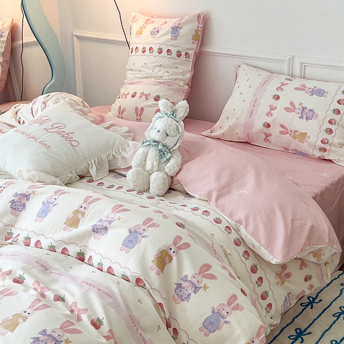 91家纺网 家纺一手货源 找家纺 2024新款13070跑量款全棉四件套--洛丽塔系列 魔法仙女兔