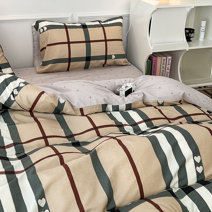 91家纺网 家纺一手货源 找家纺 2024新款13070跑量款全棉四件套--北欧系列 英伦格纹