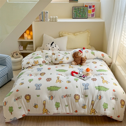 91家纺网 家纺一手货源 找家纺 暖生活 2024新款婴儿级牛奶针织棉大豆四季被冬被春秋被被子被芯 嗡嗡森林