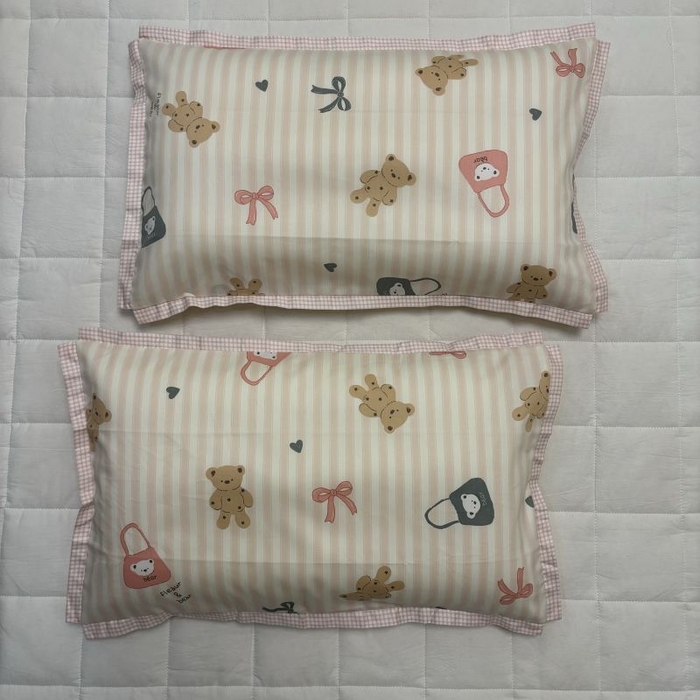 91家纺网 家纺一手货源 找家纺 良佐生活 2024新款A类133x72铂金全棉枕套枕头枕芯七彩童年系列 枕套+枕芯 丹尼小熊