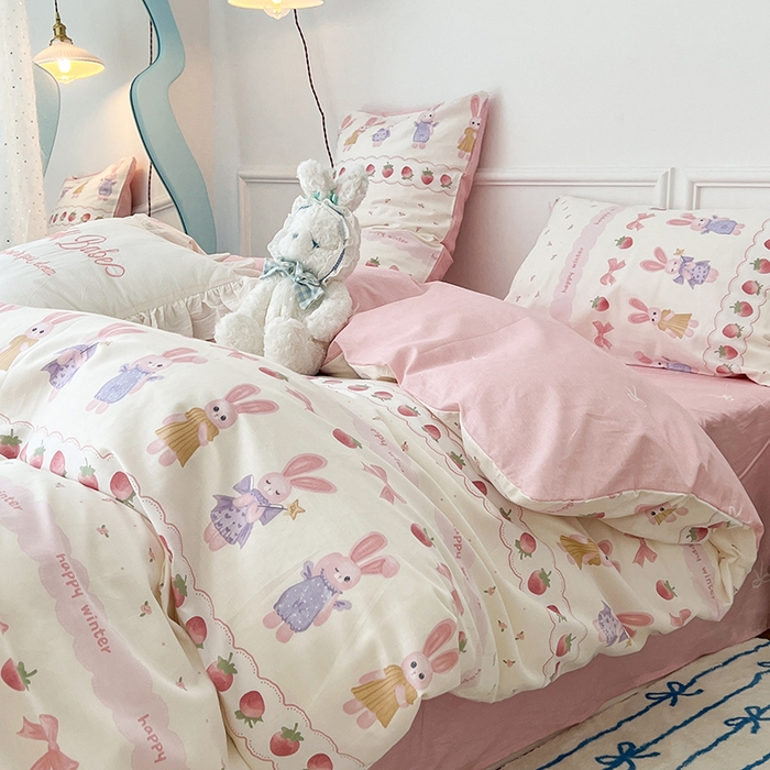 91家纺网 家纺一手货源 找家纺 2024新款13070跑量款全棉四件套--洛丽塔系列 魔法仙女兔