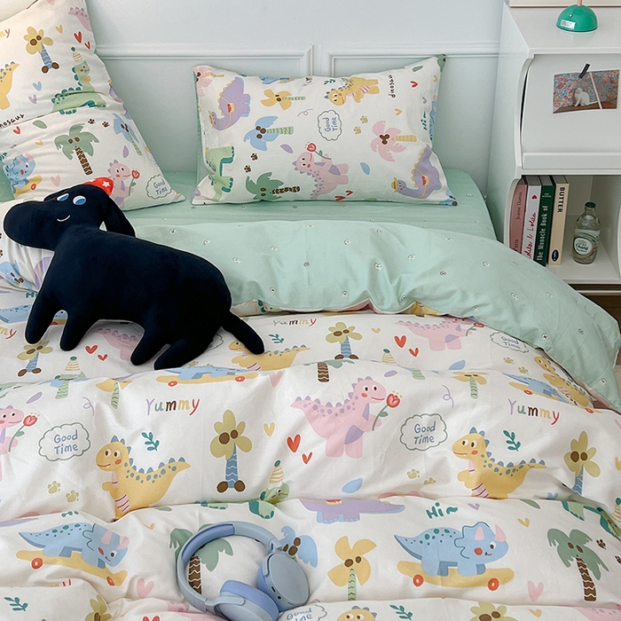 91家纺网 家纺一手货源 找家纺 2024新款13070跑量款全棉四件套--卡通系列 趣味恐龙