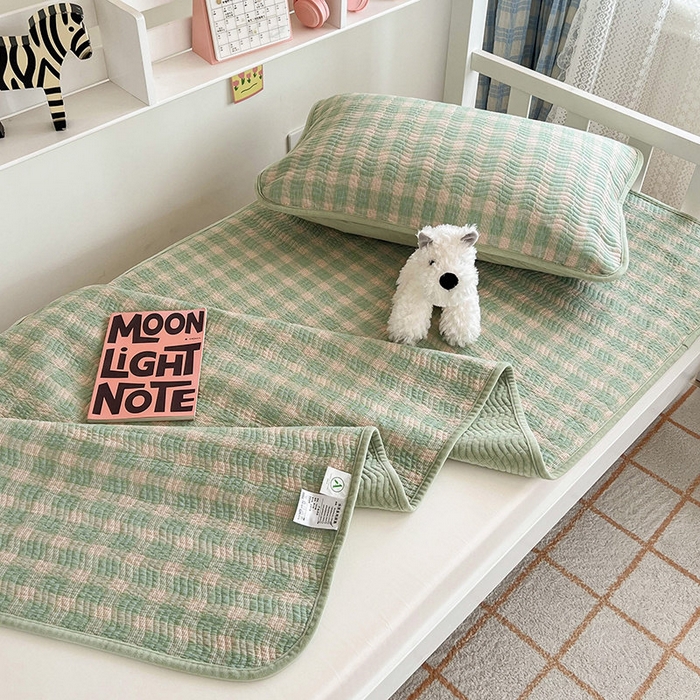 91家纺网 家纺一手货源 找家纺 沐纯家居 2024新款开学季（A类全棉水洗棉，棉加绒）床盖三件套  田园绿