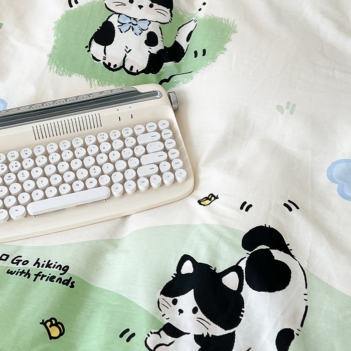 91家纺网 家纺一手货源 找家纺 2024新款13070跑量款全棉四件套--卡通系列 萌趣小猫