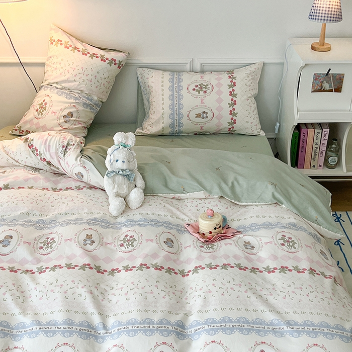 91家纺网 家纺一手货源 找家纺 2024新款13070跑量款全棉四件套--小清新系列 碎花蕾丝兔