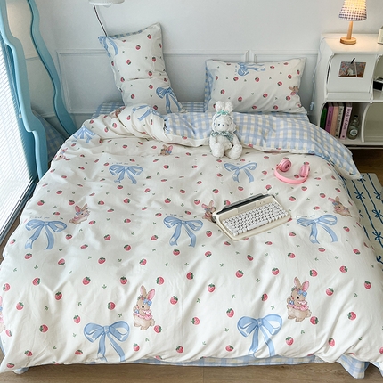 91家纺网 家纺一手货源 找家纺 2024新款13070跑量款全棉四件套--卡通系列 蝴蝶结草莓兔
