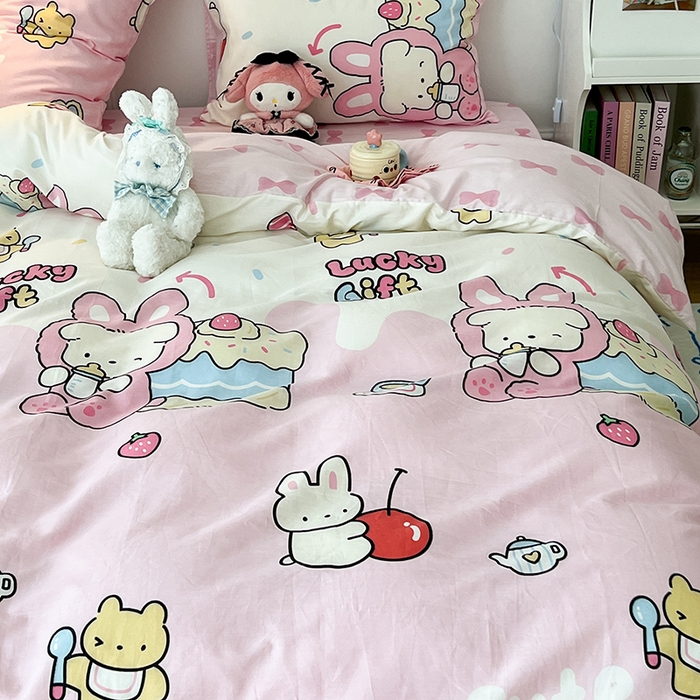 91家纺网 家纺一手货源 找家纺 2024新款13070跑量款全棉四件套--卡通系列 蛋糕樱桃兔