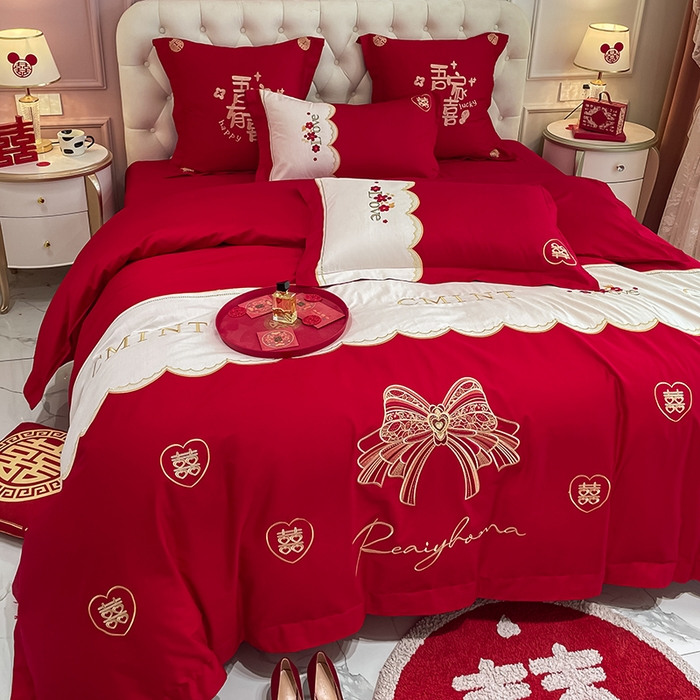 91家纺网 家纺一手货源 找家纺 玉雅家纺 2025新款60支长绒棉时尚拼色浮雕刺绣婚庆四件套 宠爱