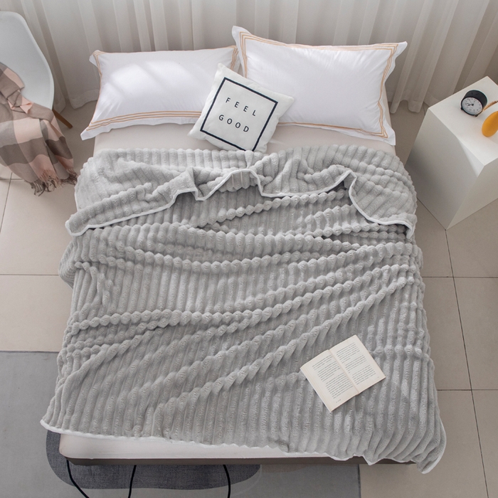 91家纺网 家纺一手货源 找家纺 （总）来菲毛毯 2025新款北欧四季款大抽条盖毯纯色简约办公室午睡毛毯