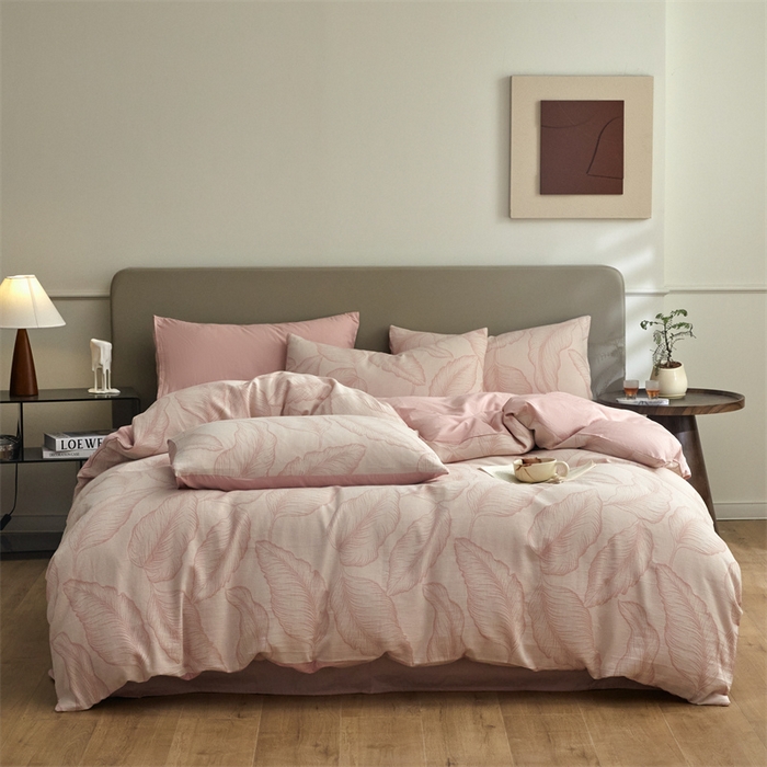 91家纺网 家纺一手货源 找家纺 慕色家纺 2024新款A类全棉色织提花四件套系列 秋思-香叶粉