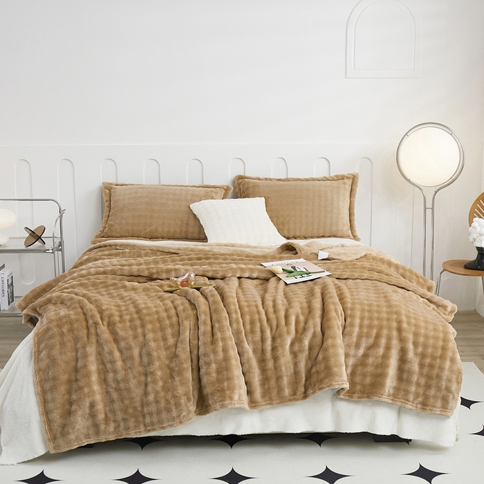 91家纺网 家纺一手货源 找家纺 肖恩毯业 2025新款小泡泡兔毛毯--布兰卡系列 布兰卡-浅咖啡