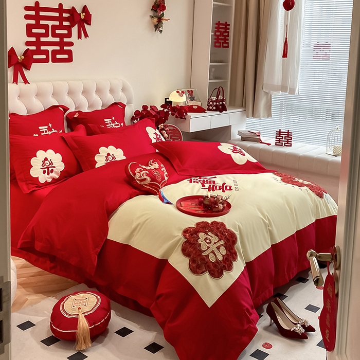 91家纺网 家纺一手货源 找家纺 玉雅家纺 2025新款60支长绒棉时尚拼色浮雕刺绣婚庆四件套 欢喜乐