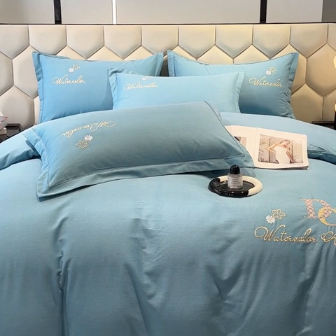 91家纺网 家纺一手货源 找家纺 U品汇 2024新品生态加厚长绒棉纯棉绣花全棉磨毛刺绣四件套直播 迪洛驰-月光蓝