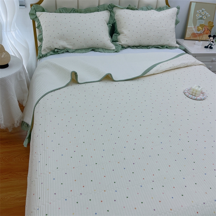 91家纺网 家纺一手货源 找家纺 暖居 2024新款A类双层纱全棉床盖三件套防滑不跑床绗缝加厚纯棉床单 奶油波点
