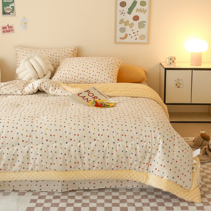 91家纺网 家纺一手货源 找家纺 星期八 2024新款复古碎花全棉豆豆被 彩色波点