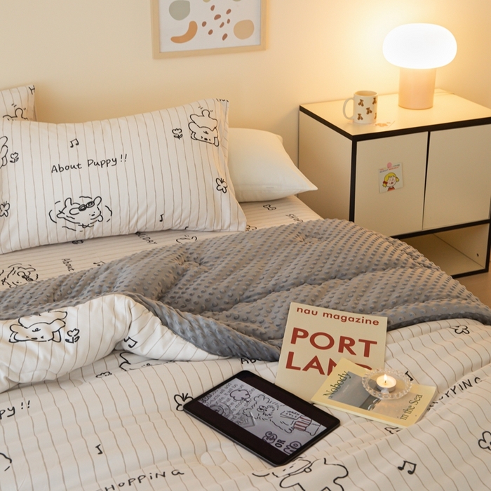 91家纺网 家纺一手货源 找家纺 星期八 2024新款复古碎花全棉豆豆被 动物乐园