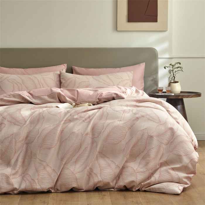 91家纺网 家纺一手货源 找家纺 慕色家纺 2024新款A类全棉色织提花四件套系列 秋思-香叶粉