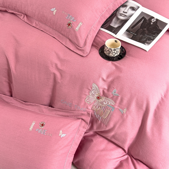 91家纺网 家纺一手货源 找家纺 U品汇 2024新品生态加厚长绒棉纯棉绣花全棉磨毛刺绣四件套直播 蝶恋花-香妃粉