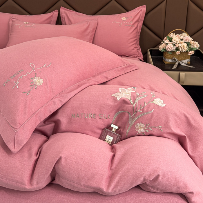 91家纺网 家纺一手货源 找家纺 U品汇 2024新品生态加厚长绒棉纯棉绣花全棉磨毛刺绣四件套直播 百合欢-香妃粉