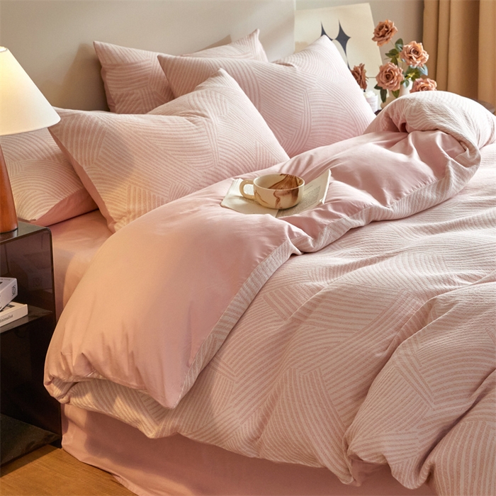 91家纺网 家纺一手货源 找家纺 慕色家纺 2024新款A类全棉色织提花四件套系列 斯洛特-香叶粉