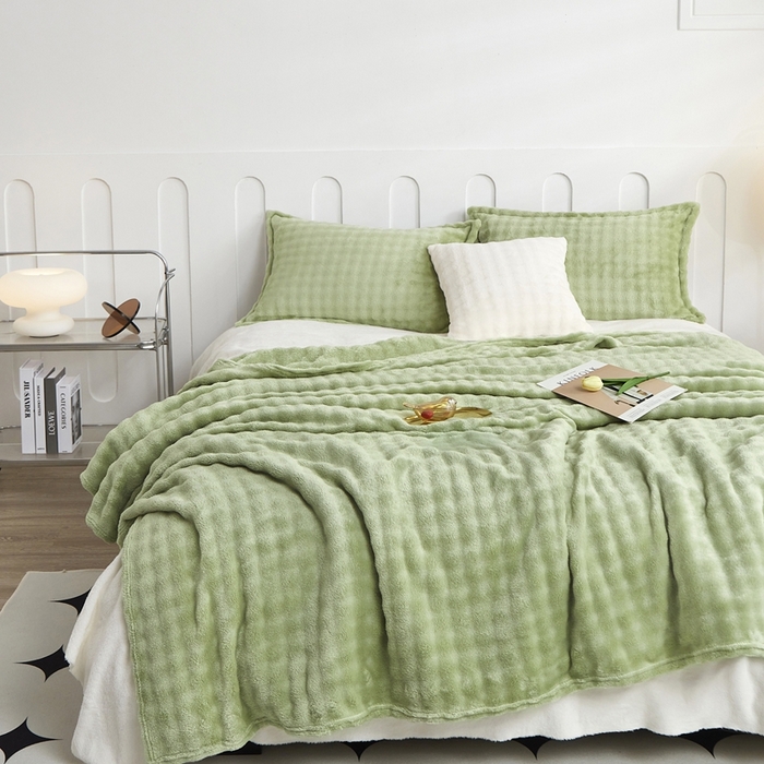 91家纺网 家纺一手货源 找家纺 肖恩毯业 2025新款小泡泡兔毛毯--布兰卡系列 布兰卡-抹茶绿