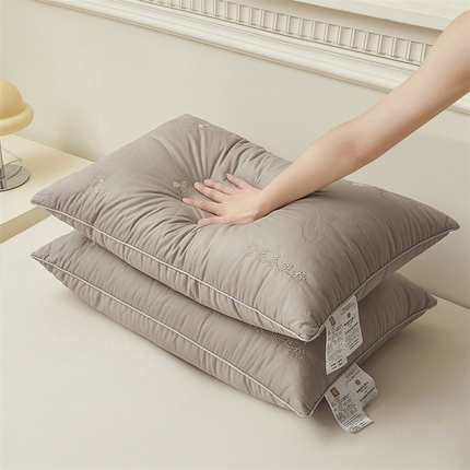 91家纺网 家纺一手货源 找家纺 （总） 2024新款A类繁花蚕丝枕万针刺绣全棉酒店立体枕头枕芯母婴级立体双边单边中枕48*74cm