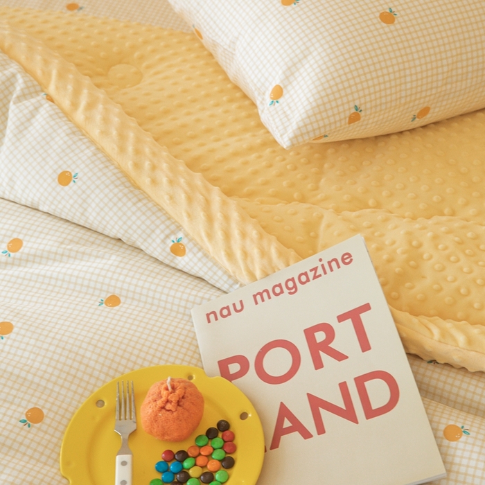 91家纺网 家纺一手货源 找家纺 星期八 2024新款复古碎花全棉豆豆被 小橘子