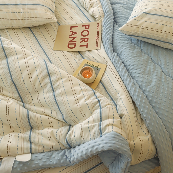 91家纺网 家纺一手货源 找家纺 星期八 2024新款复古碎花全棉豆豆被 海盐