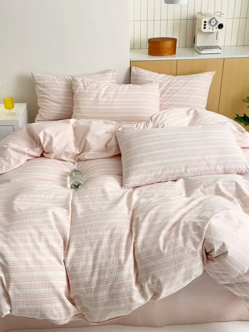 91家纺网 家纺一手货源 找家纺 优彩 2025新款A类全棉色织提花水洗棉四件套-薇拉 薇拉粉