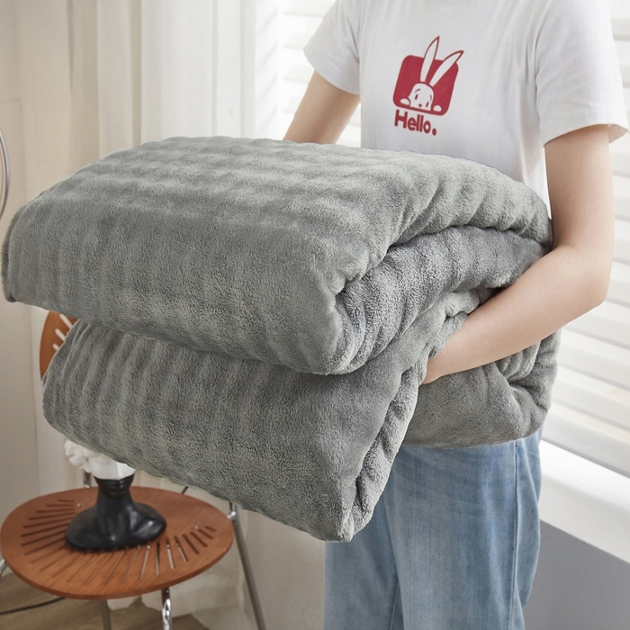 91家纺网 家纺一手货源 找家纺 肖恩毯业 2025新款小泡泡兔毛毯--布兰卡系列 布兰卡-深灰