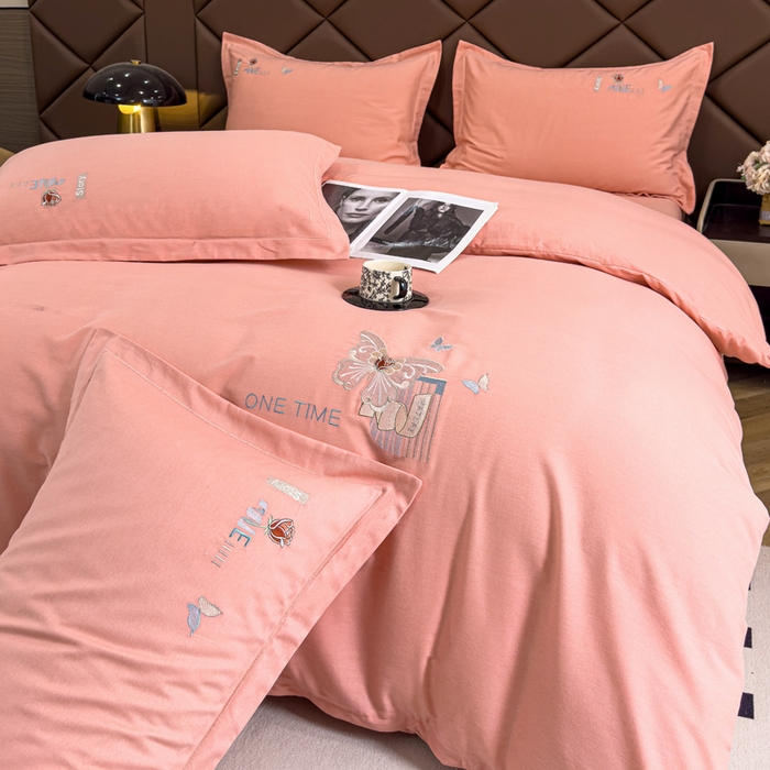 91家纺网 家纺一手货源 找家纺 U品汇 2024新品生态加厚长绒棉纯棉绣花全棉磨毛刺绣四件套直播 蝶恋花-樱花粉